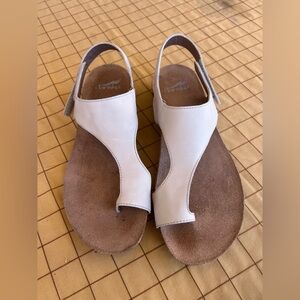 Dansko Reece Nubuck Leather Sandal Ivory Sz 40 US 9-9.5 Cork Midsole Light Wedge